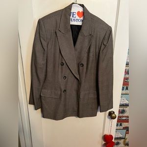 En Avance vintage women’s suit